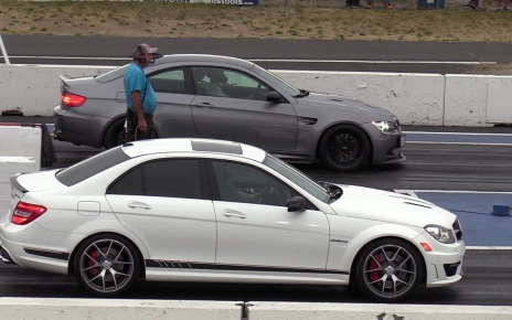 BMW M3 V8 vs AMG C63 Mercedes - drag race